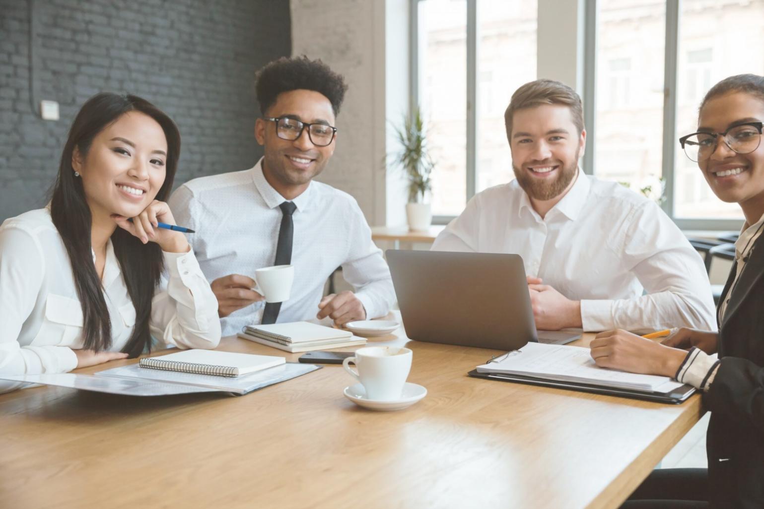Processus de consultation budgétaire avec analyse des données financières